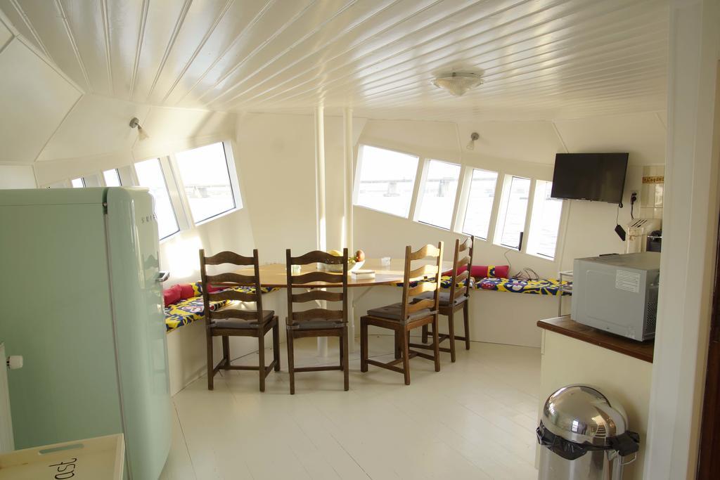 The Island Houseboat Bed and Breakfast Amsterdam Esterno foto